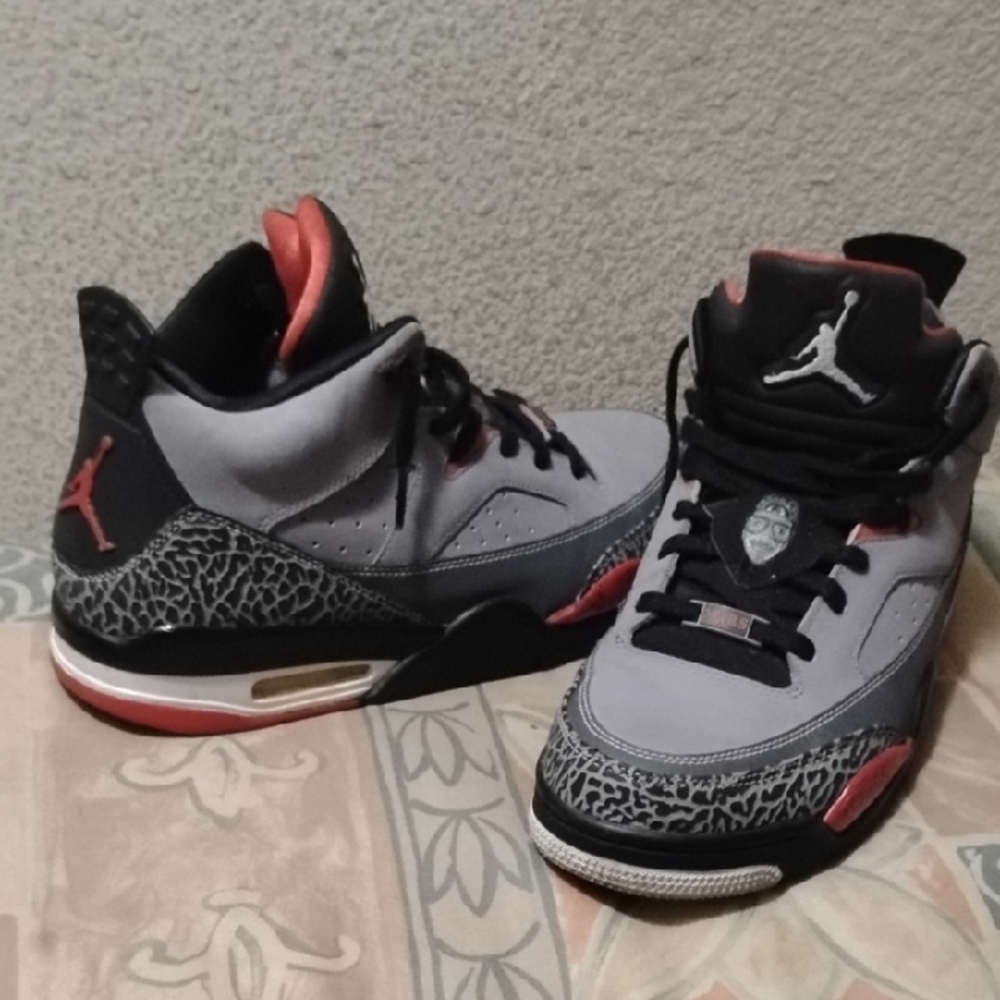 Air Jordan son of mars